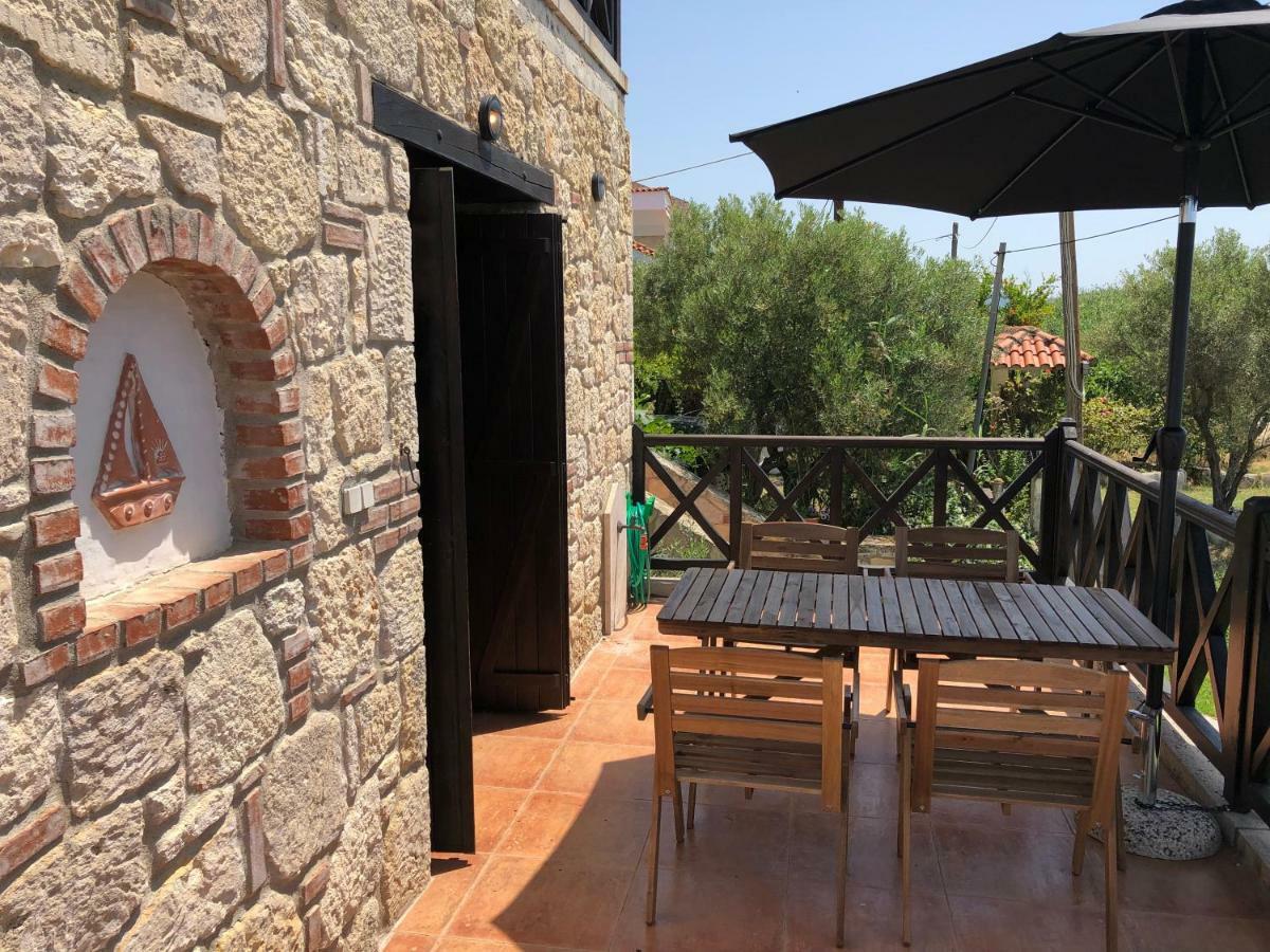 Holliday Stone Villa Psakoudia Extérieur photo