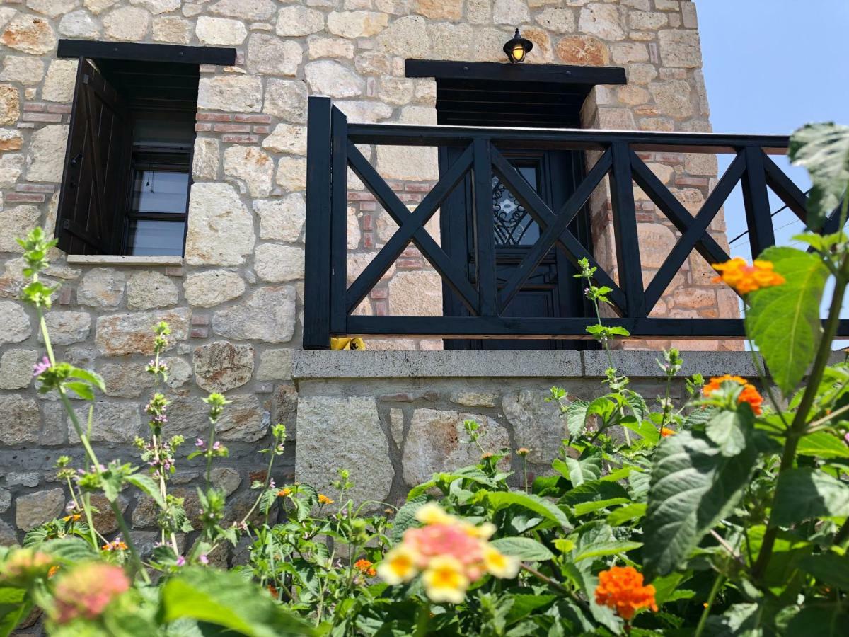 Holliday Stone Villa Psakoudia Extérieur photo