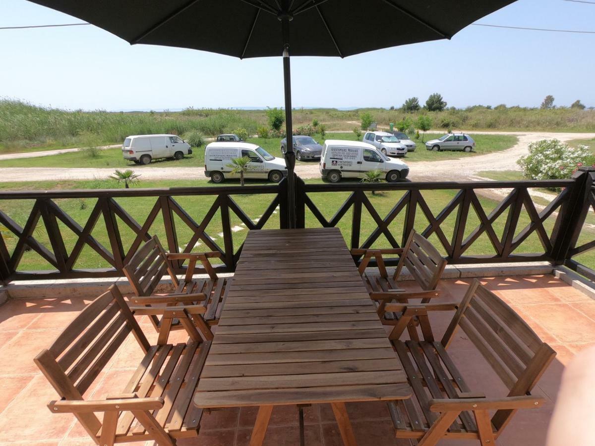 Holliday Stone Villa Psakoudia Extérieur photo